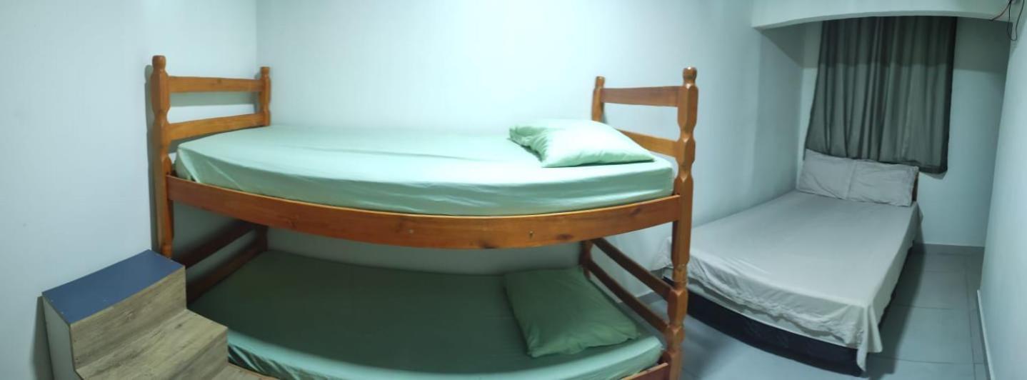 קמפו גרנדה Hostel Salazar מראה חיצוני תמונה